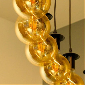 小雏妓被三个男人玩弄漫画
